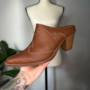 Heeled cowgirl mules
